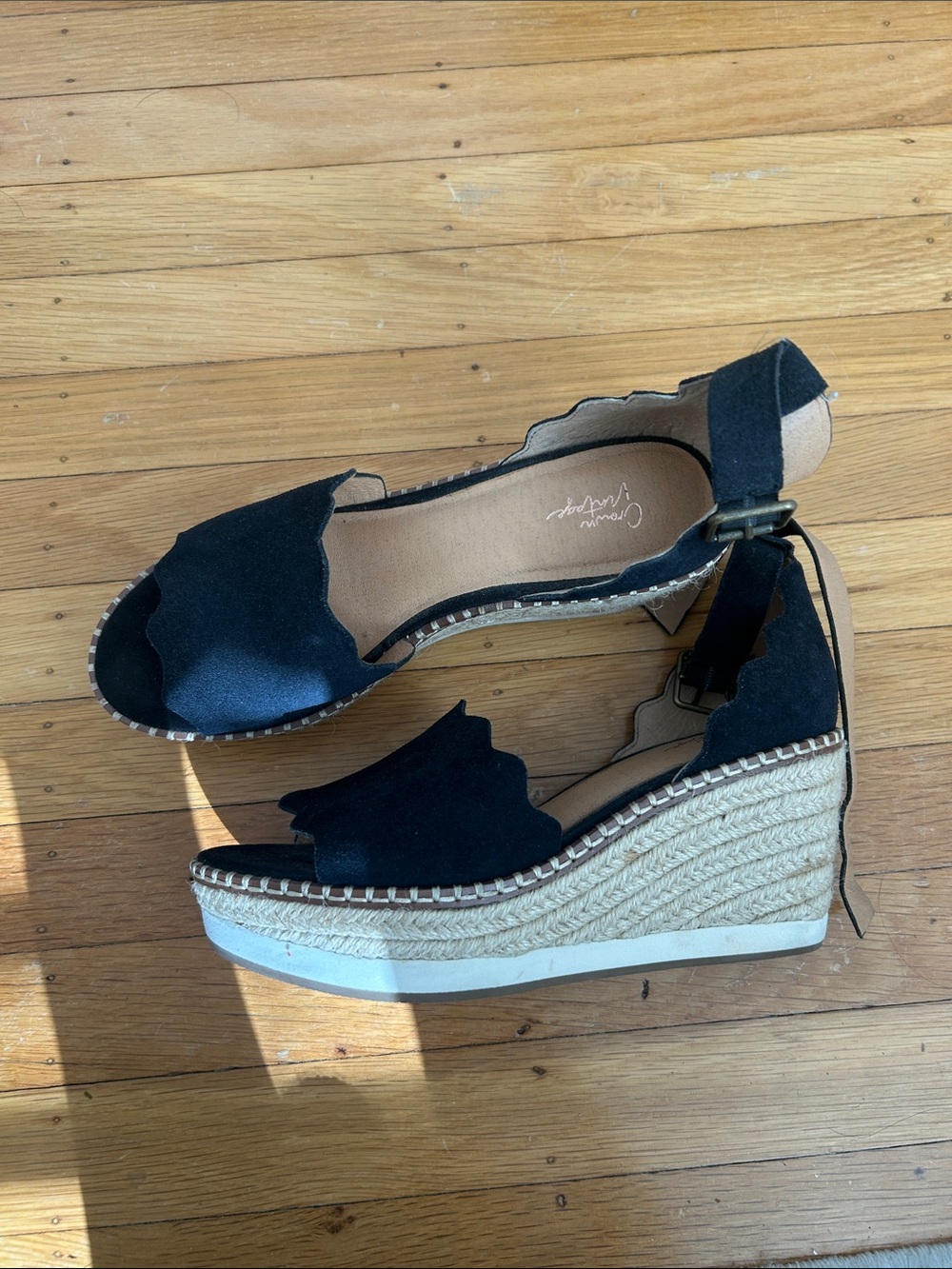 Crown Vintage Black Scalloped Espadrille Wedge Sandals
